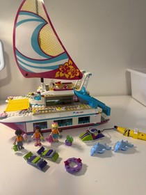 LEGO FRIENDS: Sunshine Catamaran (41317)