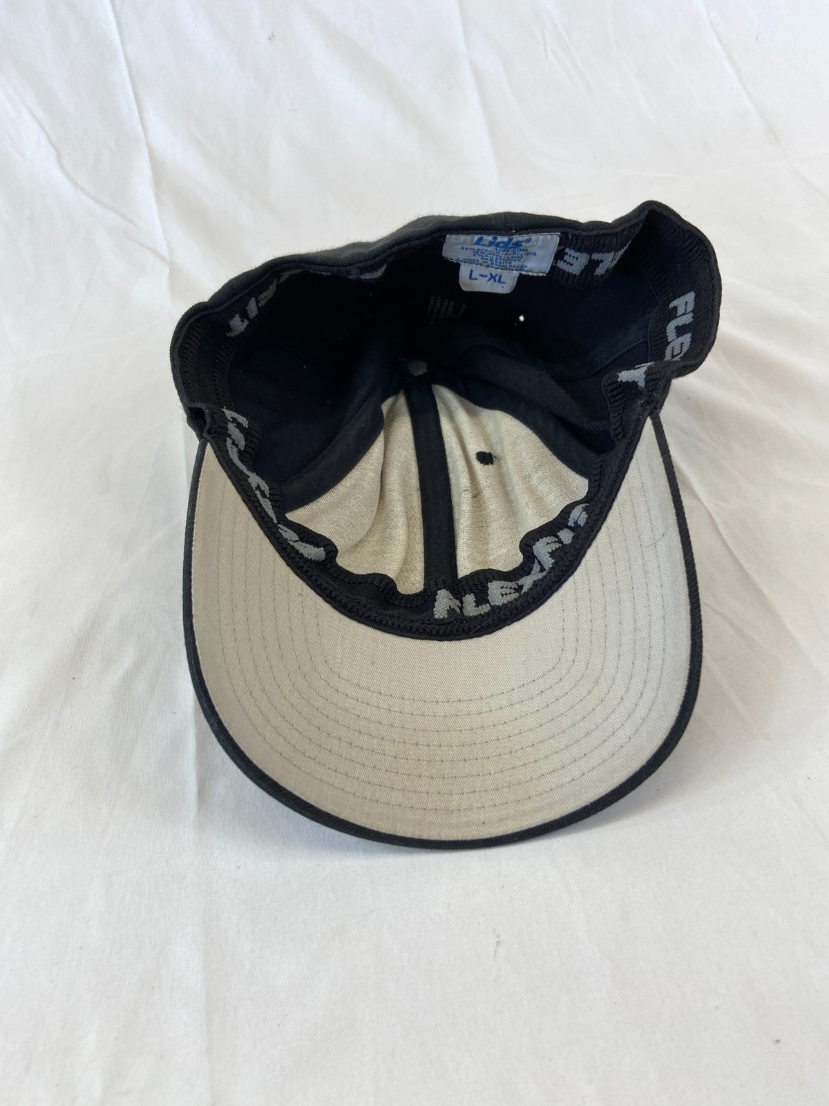 Black Solid Baseball Cap Fitted Hat Sports FlexFi… - image 7