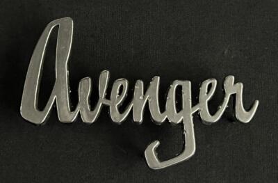 HILLMAN AVENGER KOFFERRAUMKLAPPE SCHRIFT OLDTIMER MOTOR AUTO ABZEICHEN EMBLEM KOFFERRAUM ABZEICHEN
