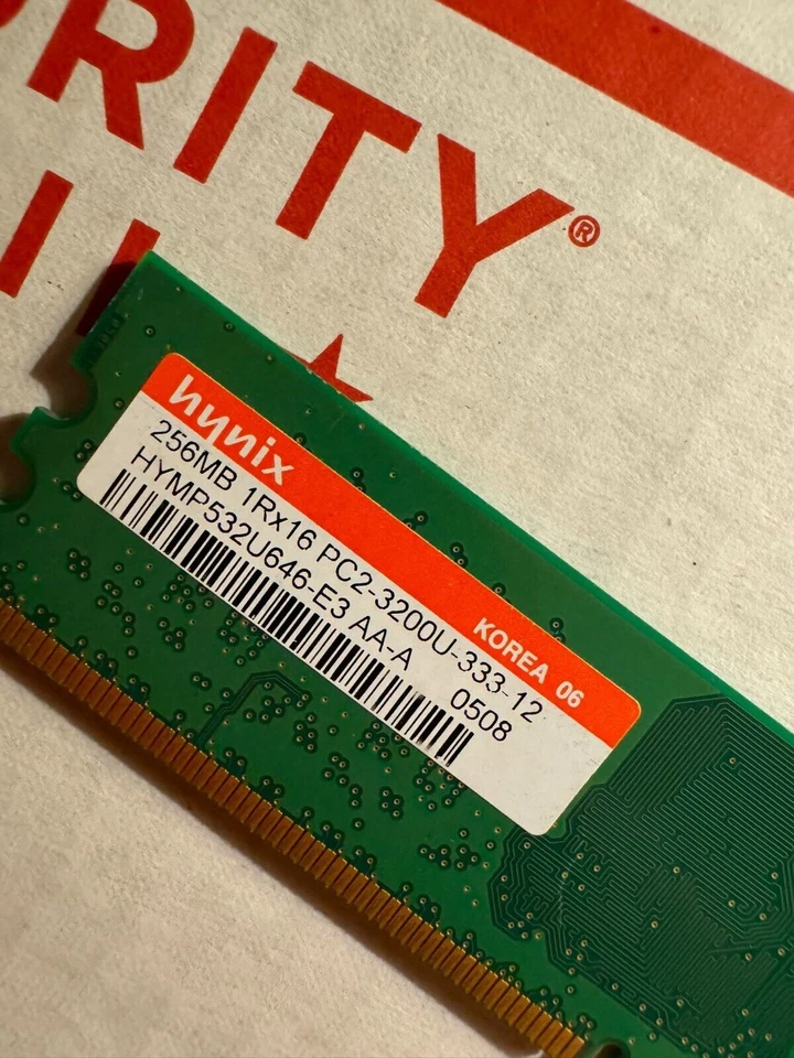 Hynix 256MB 1Rx16 PC2-3200U-333-12 HYMP532U646-E3 Memory RAM Stick - Image 3 of 3