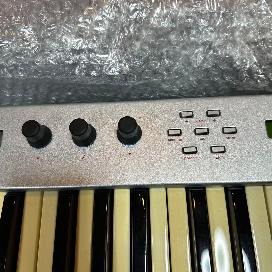 ALESIS MICRON シンセサイザー　廃盤品 Alesis Micron