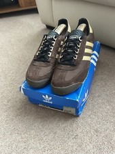 Men’s Vintage 2004 Brown & Yellow Adidas SL76 Olympic Village Access Trainers 10