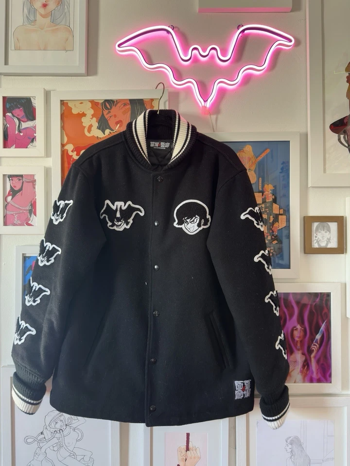 Chaqueta Universitaria Devilman Galería Hakaba Souvenir Bomber Go Nagai Anime Japón Foto 2 de 4