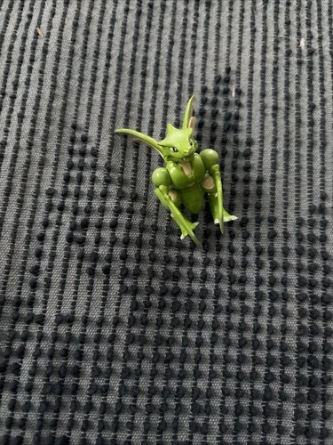 Vintage TOMY Pokemon - SCYTHER 2" Mini Figure Nintendo CGTSJ Toy Collectible