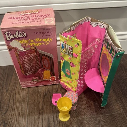 Vintage 1975 Barbie Bathe'n Beauty Place Set By Mattel 31091 no doll included