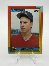 1990 Topps Traded #4T Steve Avery Gray Card Stock (Pack Version) RC Rookie. rookie card picture