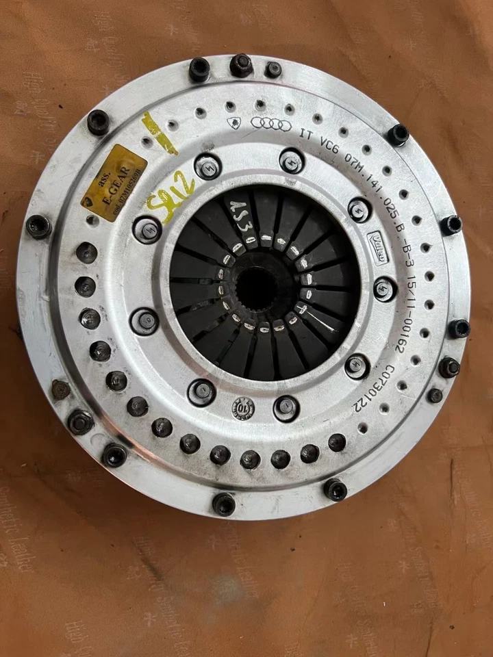 Lamborghini Aventador LP-700, volante embrague transmisión, usado, P/N 07M105273B Foto 2 de 4