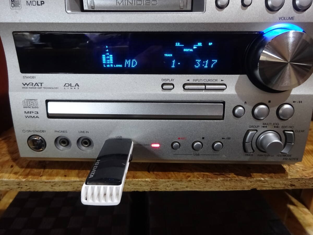 ONKYO FR-N7FX CD MD USB Tuner Amplifier Recorder Compact Disk Mini