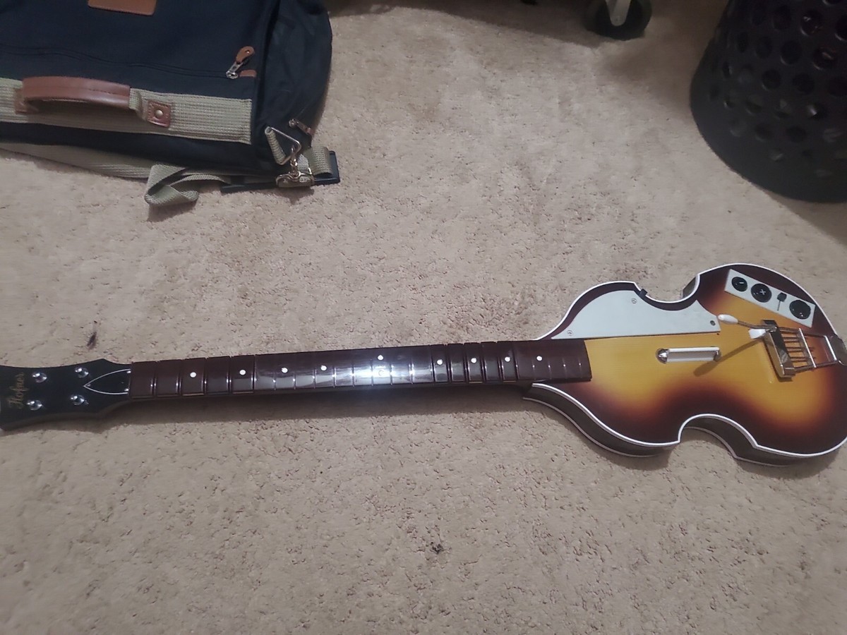 Wii Beatles Rockband Paul McCartney Hofner Bass Guitar Controller