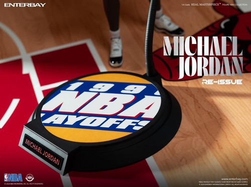 ENTERBAY NBA 1/6 Micheal Jordan I'M Back Bulls #45 & #12 Re-Issue Figure RM-1053 - Picture 8 of 9