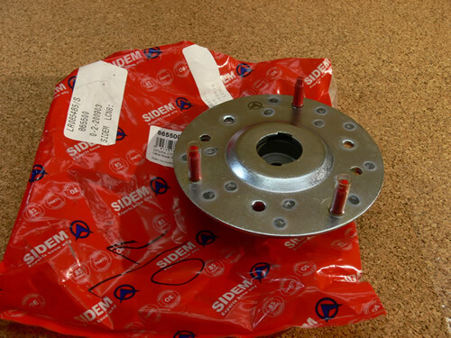 Land rover lr085485