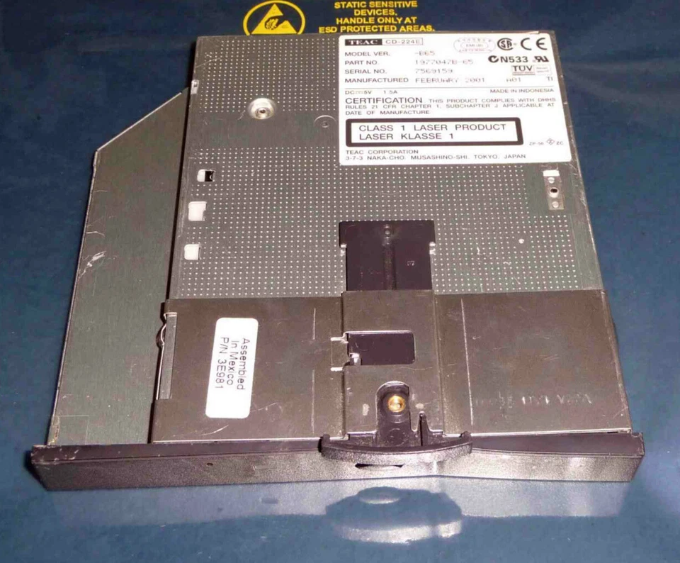 DELL INSPIRON 8100 24X CDROM DRIVE TEAK CD-224E DP/N 0132FK P/N: 3E981 - Image 3 of 4
