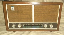 Vintage 1966 Admiral model YH611 AM/FM Tabletop Radio, for parts/repair