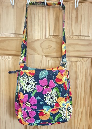 Vera Bradley Messenger Bag Jazzy Blooms Quilted Design  - Picture 1 of 9