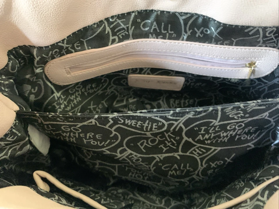 Vintage Women's Betsy Johnson Pink Rose Flower Shoulder Tassels Gold Chain - Image 4 of 4