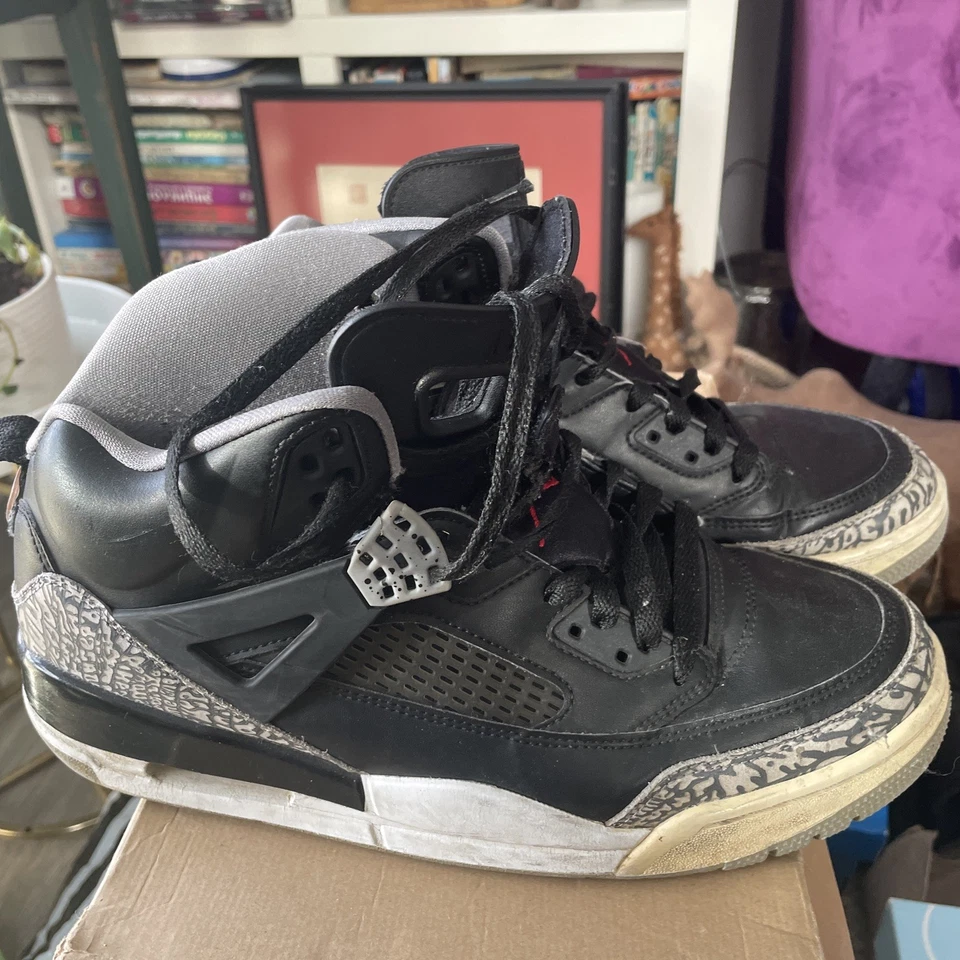 Talla 10.5 Jordan Spizike Negro - 315371-034 Foto 2 de 4