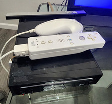 Nintendo Wii RVL-001 Console Black w/ Wii Remote, Nunchuk, Sensor Bar + 30 Games