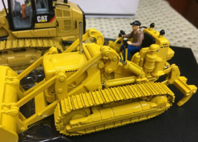 ミニカー Caterpillar Cat No. 977 Traxcavator Norscot Caterpillar No. 977 Traxcavator - YouTube