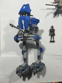 LEGO Star Wars: AT-RT 75002 (2013) Missing 1 Mini With Manual