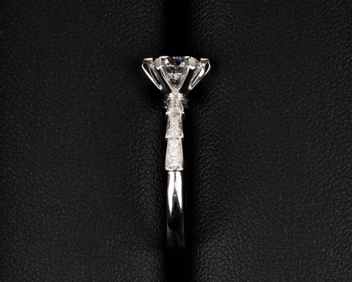 Anillo de diamantes cultivados en laboratorio de 1,06 quilates con certificación IGI D/VVS2 de oro blanco de 18 quilates - Imagen 5 de 7
