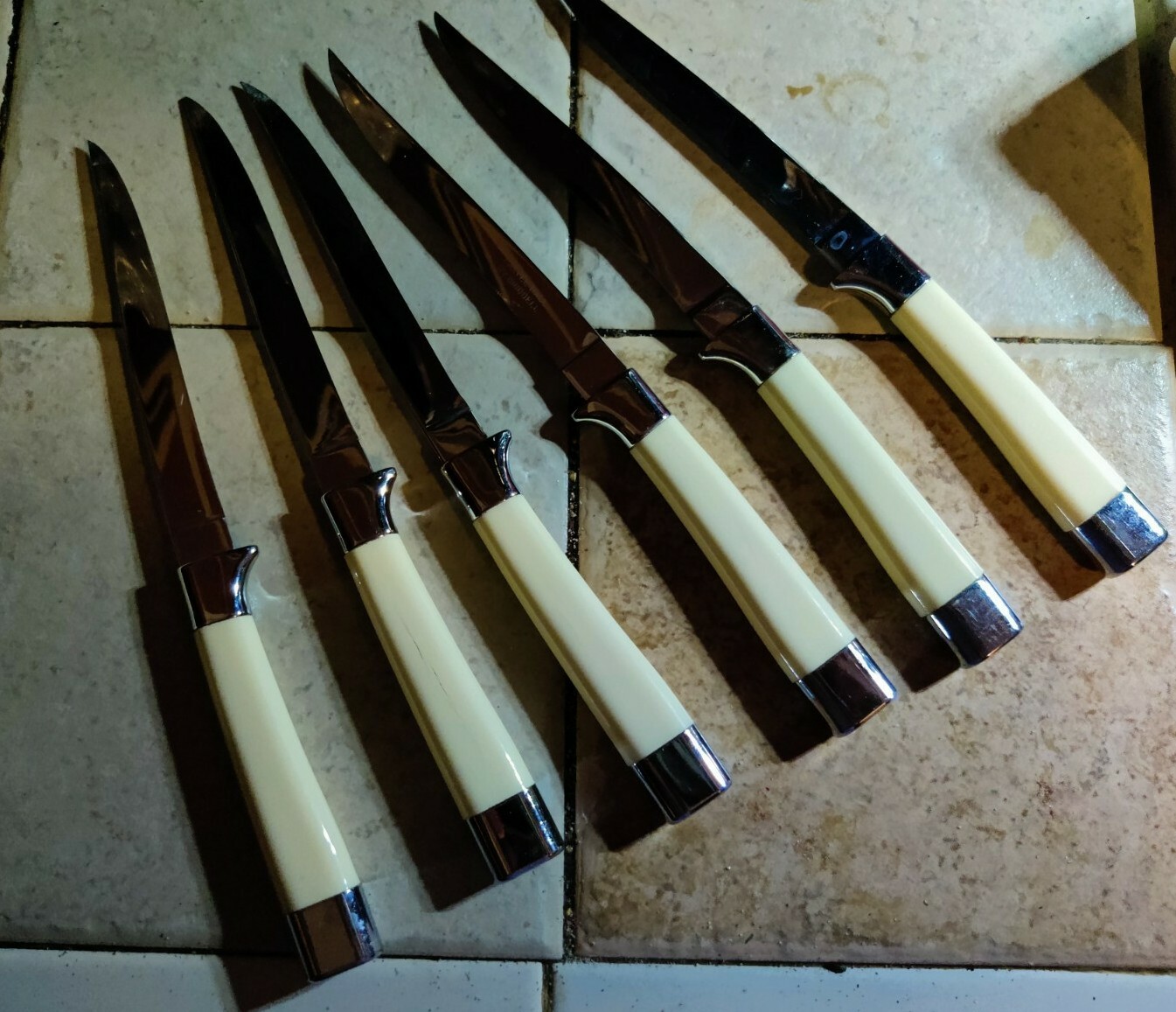 8 Carvel Hall Superior Carving Set of Knives 8 in Set Stainless