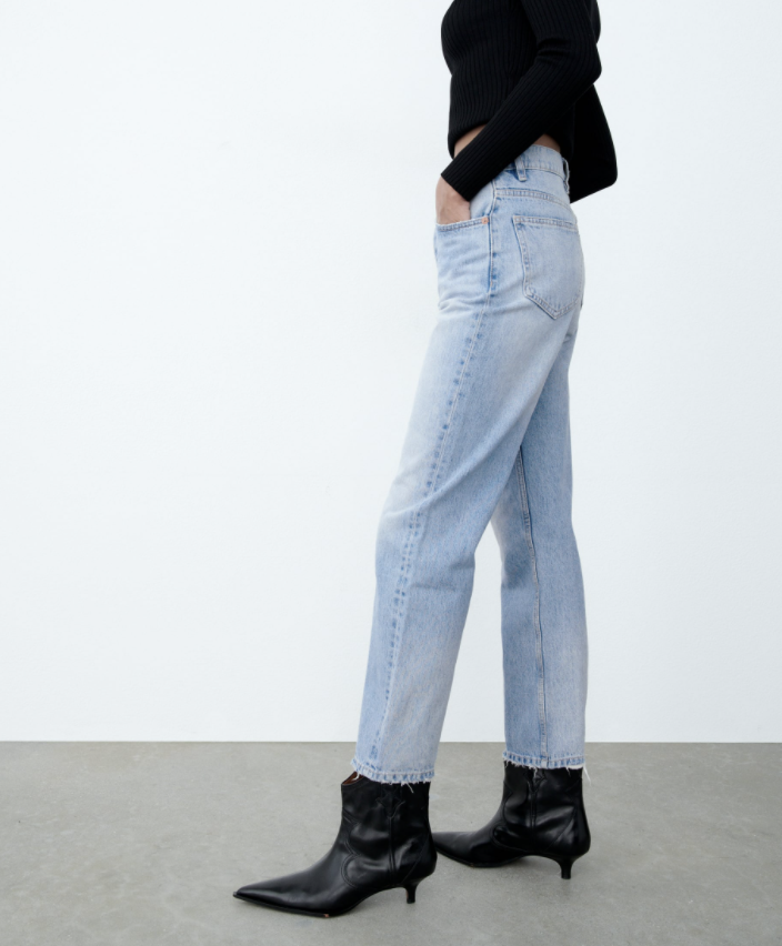 ZARA WOMAN NWT HIGH RISE STRAIGHT LEG JEANS LIGHT BLUE 4365