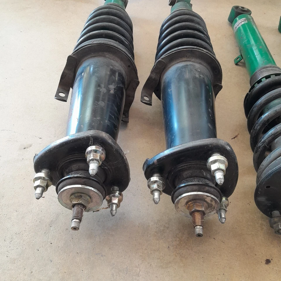 Juego completo de 4 amortiguadores Tein Flex Coilovers Lexus GS300/GS430 2006-2007 Foto 2 de 4