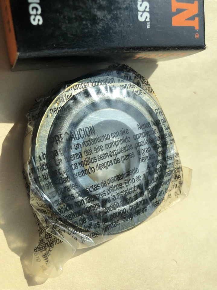 Rodamiento de piñón diferencial Timken 30305M se adapta a 1976-1980 Plymouth Arrow Sapporo Foto 2 de 4