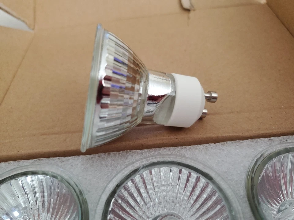 GU10 Spotlight Light Bulbs 50 Watt Pack of 6 - Image 2 of 4