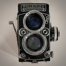 rolleiflex 2.8e xenotar. Needs Lubrication.