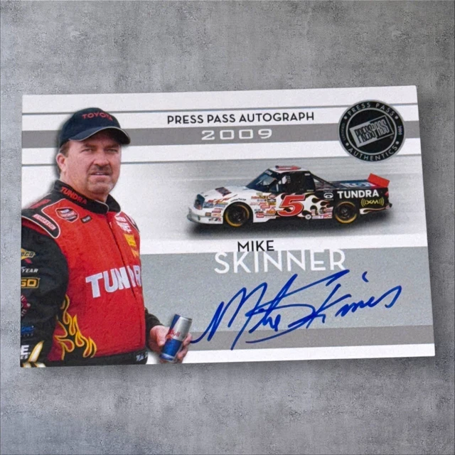 Mike Skinner TRUCK SRS PACK PULL NASCAR signed card 2009 PRESS PASS AUTOGRAPH