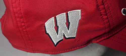 47 Brand Titleist University of Wisconsin Badgers Red Golf Hat Snapback ~ Used - Picture 5 of 13