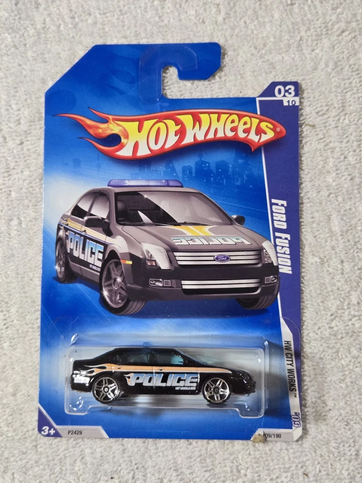 2009 HOT WHEELS HW CITY WORKS FORD FUSION - Image 1 of 1