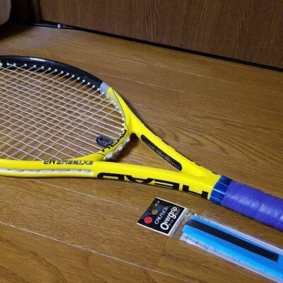 Head Extreme MP Tennis Racket, 100, Grip 4 3/8'' measured 295 grams