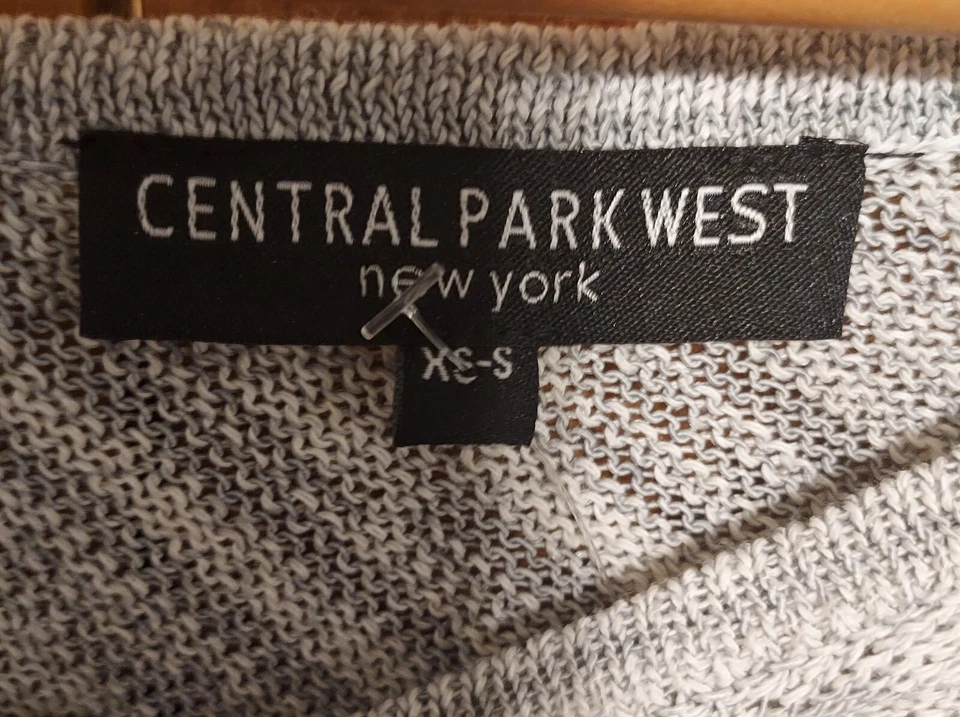 NUEVO CON ETIQUETAS - Poncho Pullover Central Park West Oahu Gris Claro Talla XS/S Foto 2 de 4