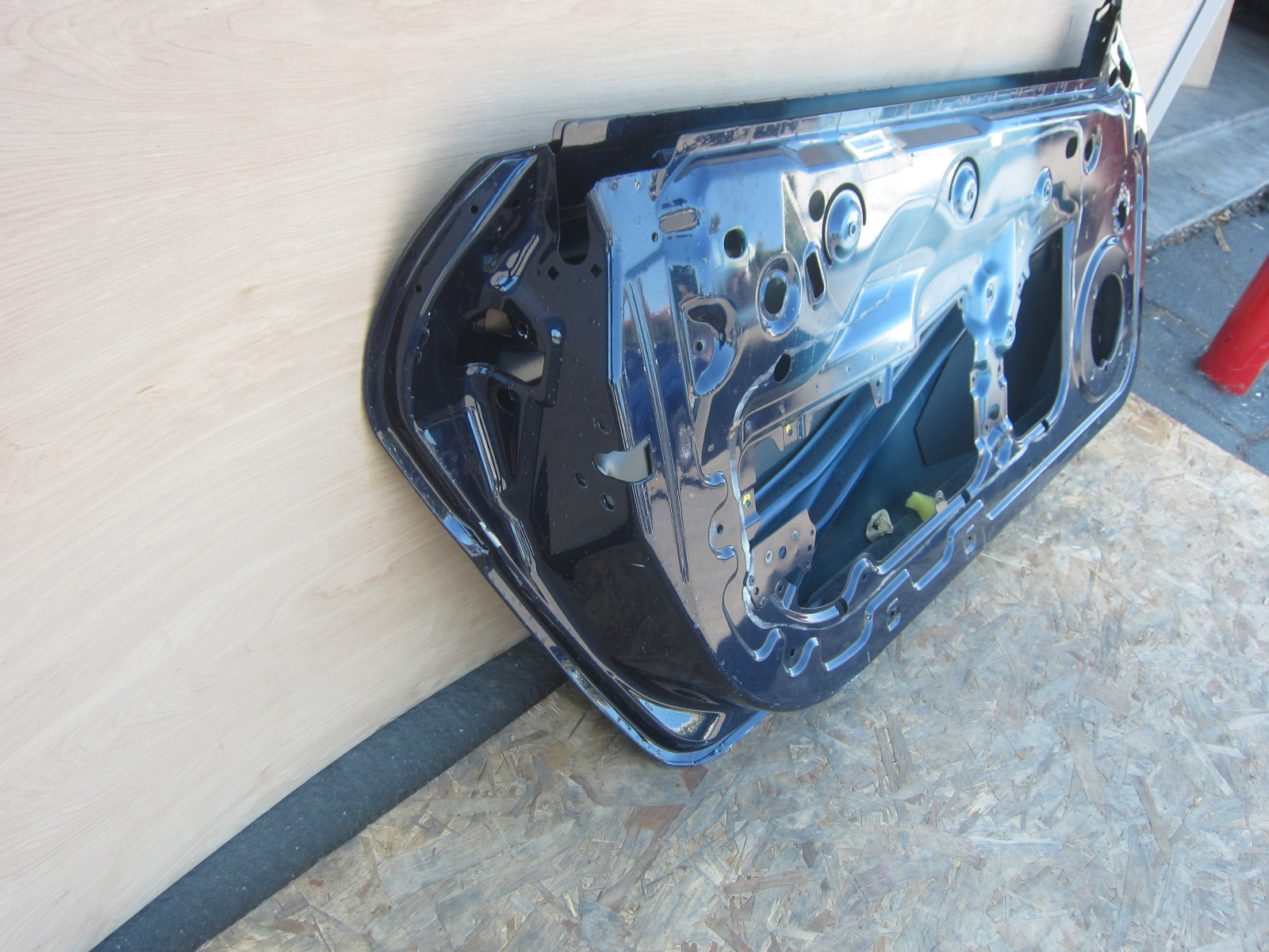 Maserati GranTurismo LH Front Door Shell.. Part#68498700