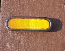 93-97 Honda Civic Del Sol Front Bumper Cover Side Marker Reflector Lights One