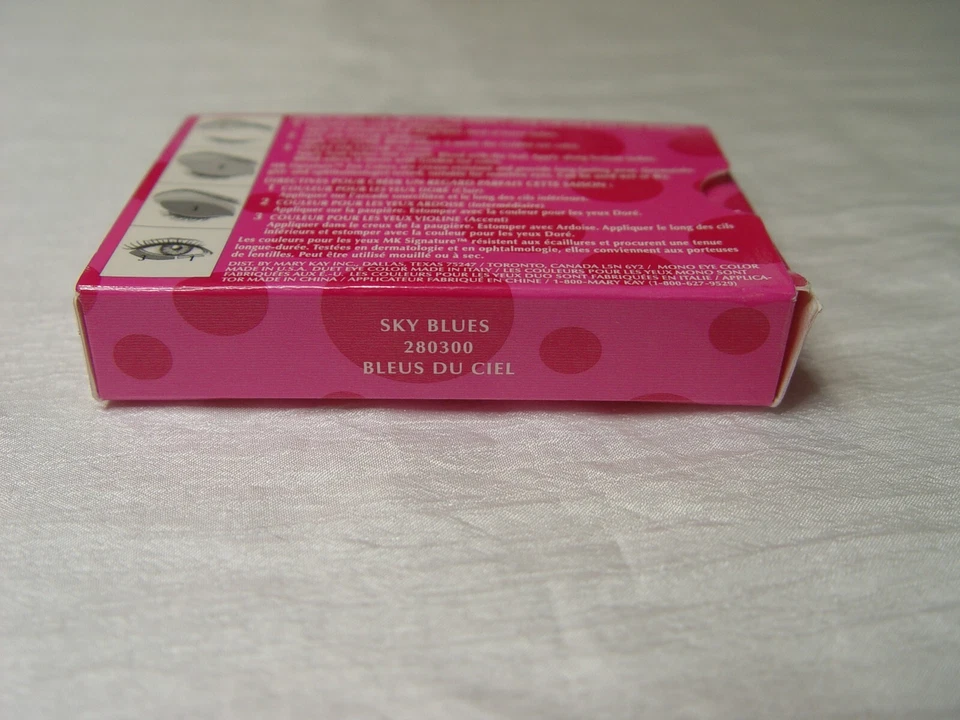 Mary Kay "Signature Eye Color Collection Sky Blues ~ Discontinued - Image 3 of 4