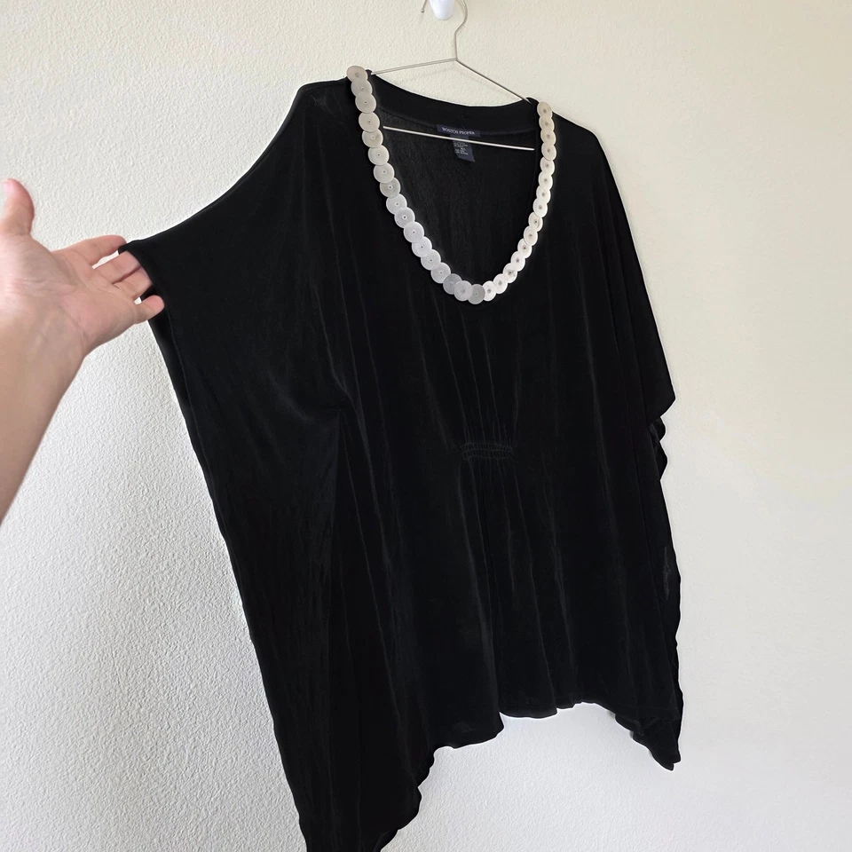Blusa túnica Boston Propia adornada negra para mujer talla M/L estilo caftán Foto 4 de 4
