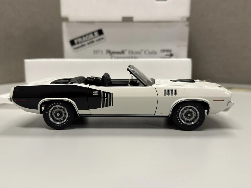 Danbury Como Nuevo 1971 Plymouth Hemi CUDA Convertible 1:24, Nuevo En Caja Foto 3 de 4