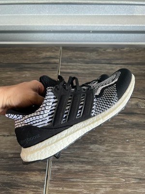 Adidas Ultraboost 5.0 DNA Men's 9.5 Black White Primeblue Running Shoes FZ1850