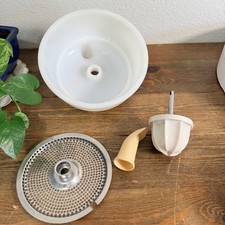 Vintage Sunbeam Mixmaster Juicer Set Milk Glass Bowl Strainer & Spout
