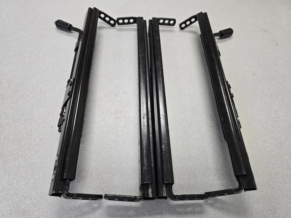 VERY NICE PAIR OF USED ORIGINAL PORSCHE 911 912E 930 SPORT SEAT LOCKING RAILS - Изображение 3 из 4
