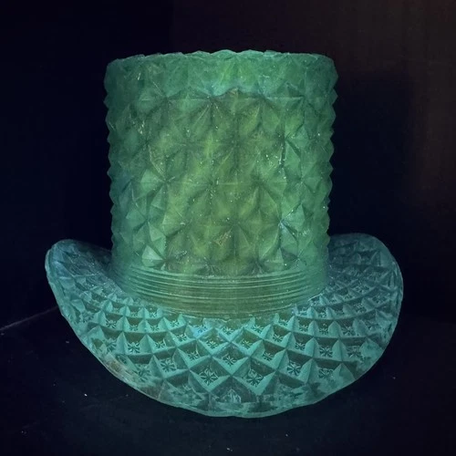 Vintage Fenton Blue Daisy Button Top Hat Art Toothpick Holder Glows Uv