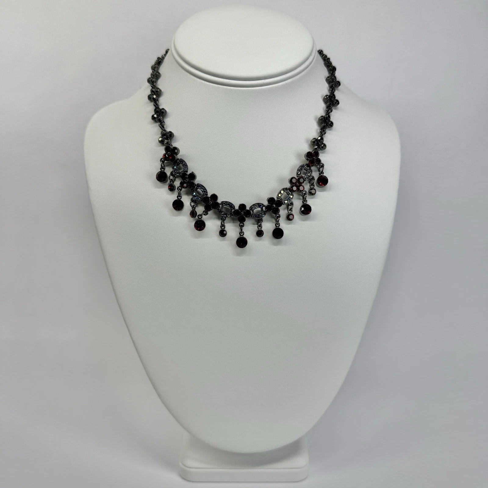 Elegant Red Rhinestone Crystals Bib Silver Tone Vintage Necklace Jewelry N622
