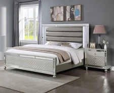 Modern Glam Style 3pc Bedroom Set Champagne Finish White Blue LED HB King Bed