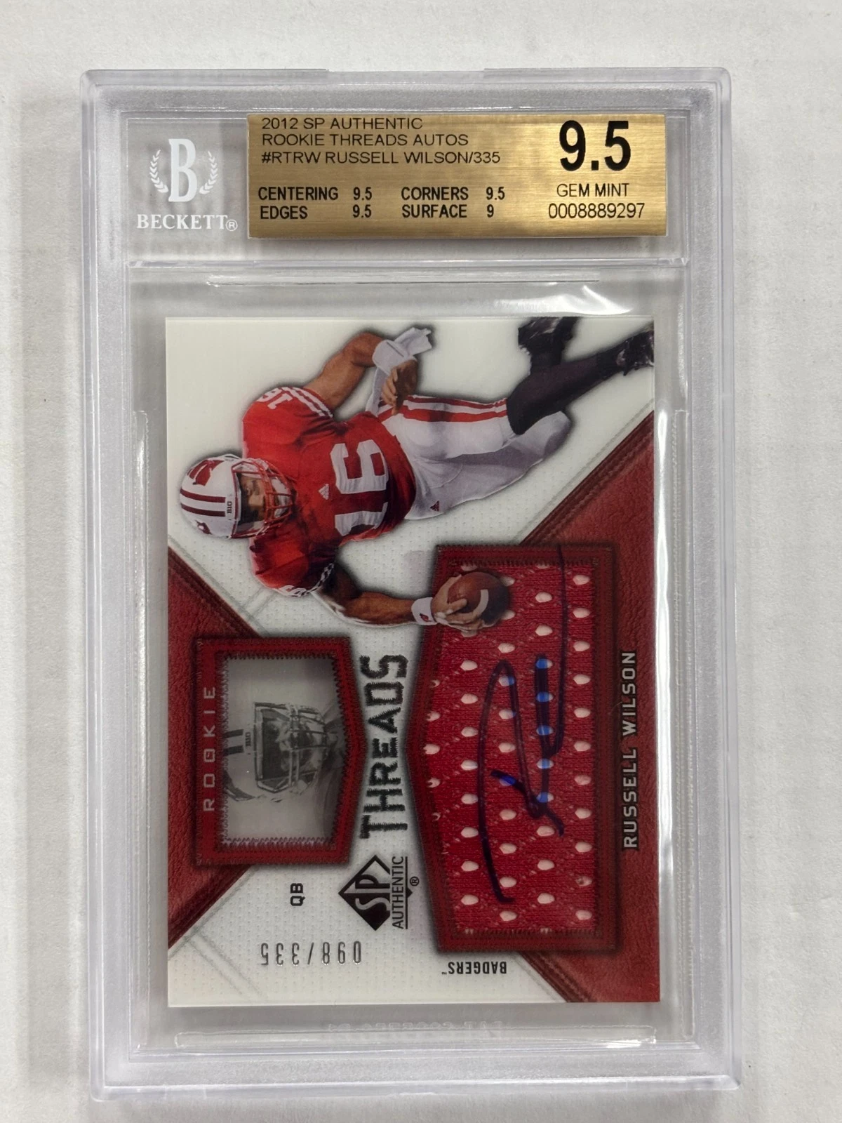 Russell Wilson SP Authentic Rookie Threads Autograph #RTRW Base