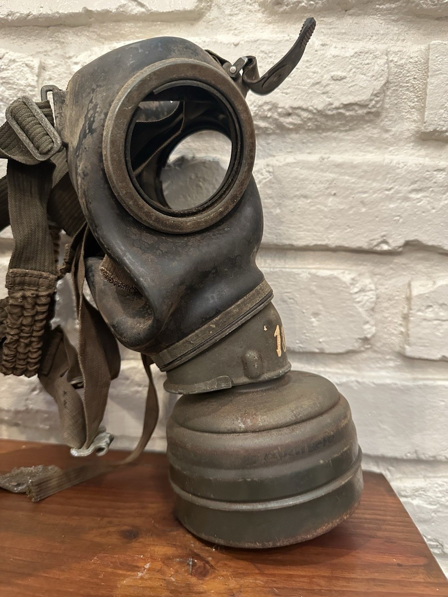 個人装備 ww2 Deutsche Gasmaske Old New WWII WW2 German Military Gas Mask With Canister , Initials