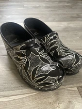 Dansko Medical Slip-on Clogs/Shoes Size 10 (EU 42) New Patent Leather Floral