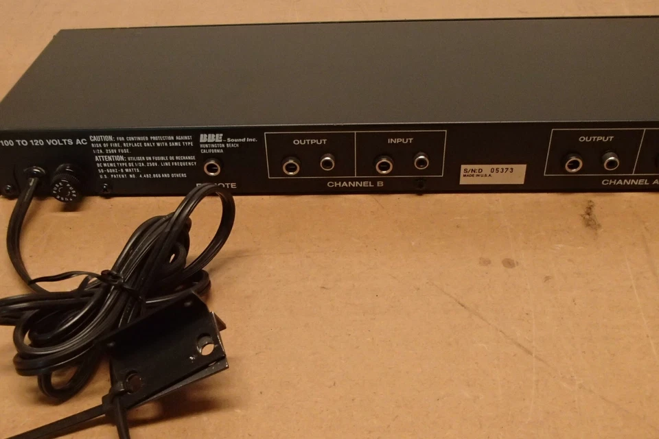 SOUND TOWN INC. Rackmount BBE 422 Sonic Maximizer 双声道音频处理器 — 第 4/4 张图片